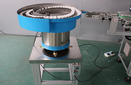 瓶蓋平面貼標(biāo)機(jī)