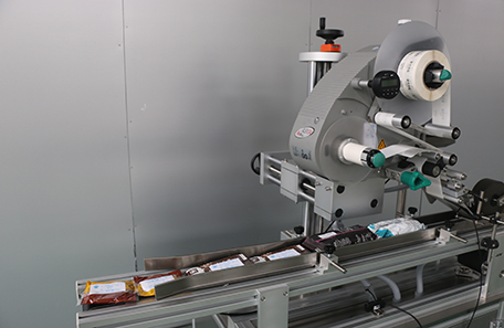 書本平面貼標機