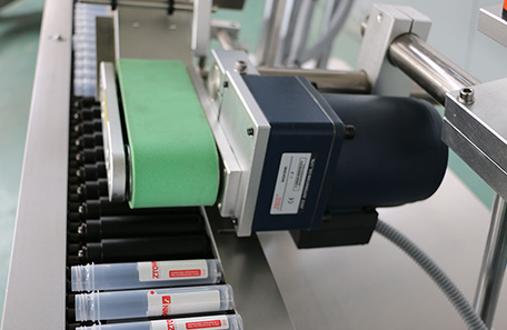 臥式采血管貼標(biāo)機(jī)