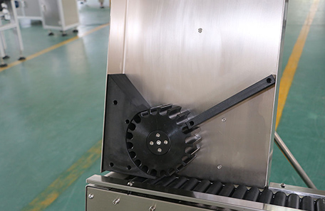 臥式注射器貼標(biāo)機(jī)