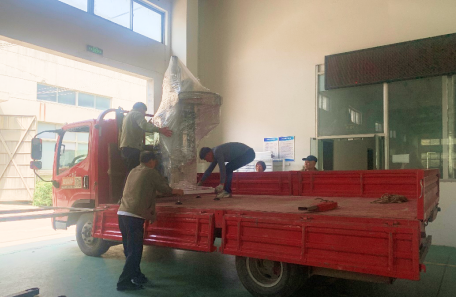 上海嘉定某知名物流企業訂購貼標機定制圖 上海嘉定某知名物流企業訂購貼標機